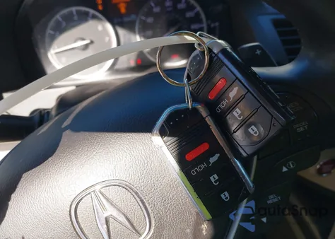 2015 Acura Rdx из США, поврежденный, VIN 5J8TB4H53FL002784